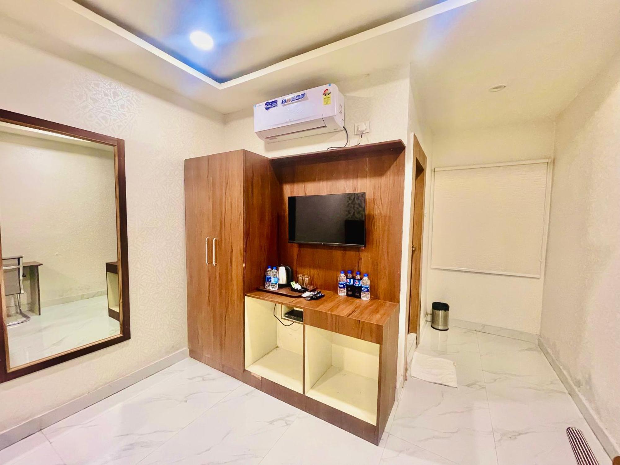 Hotel Eagle Grand Hyderabad Airport Zone เชมชาบัด ภายนอก รูปภาพ