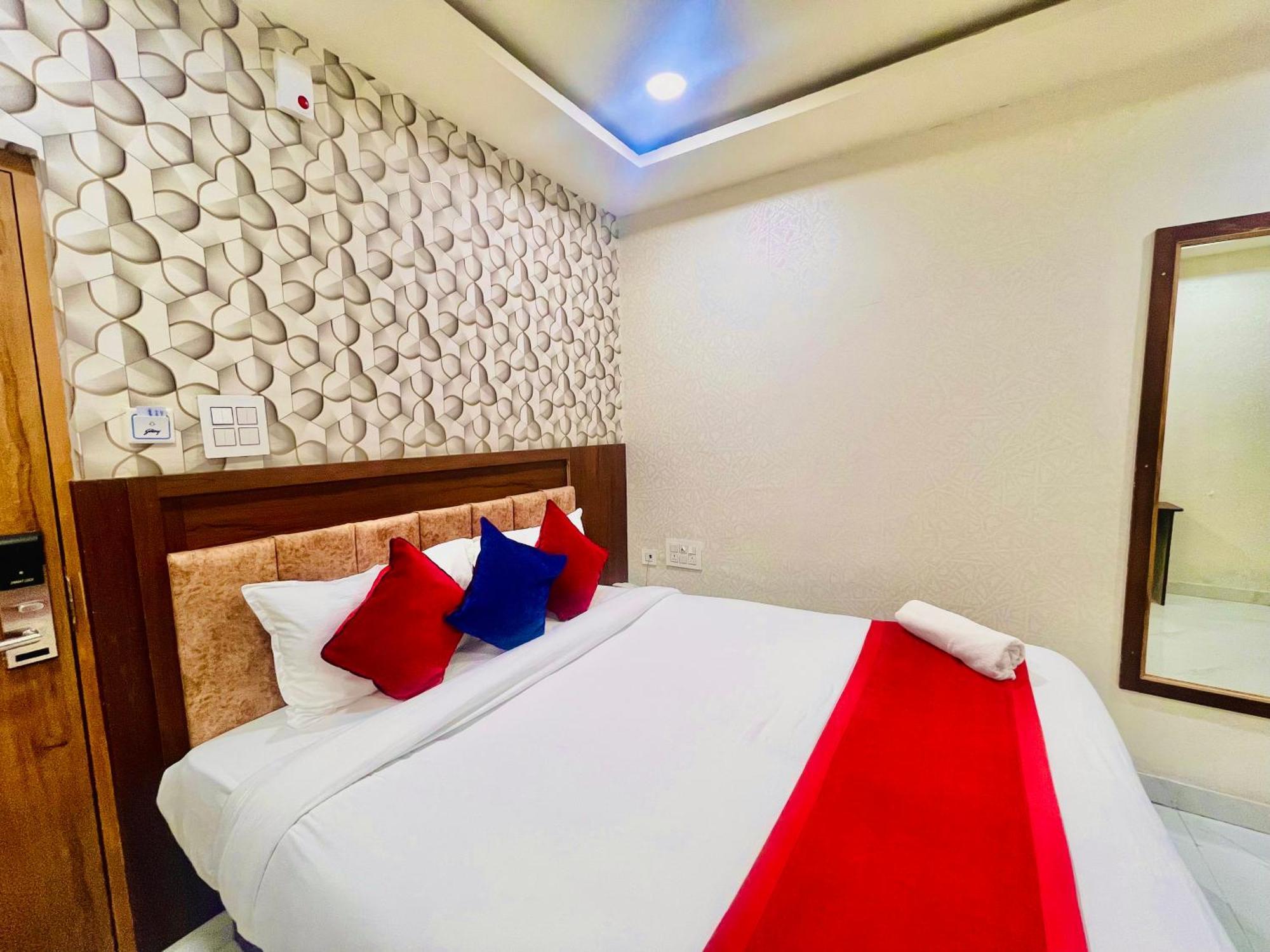 Hotel Eagle Grand Hyderabad Airport Zone เชมชาบัด ภายนอก รูปภาพ
