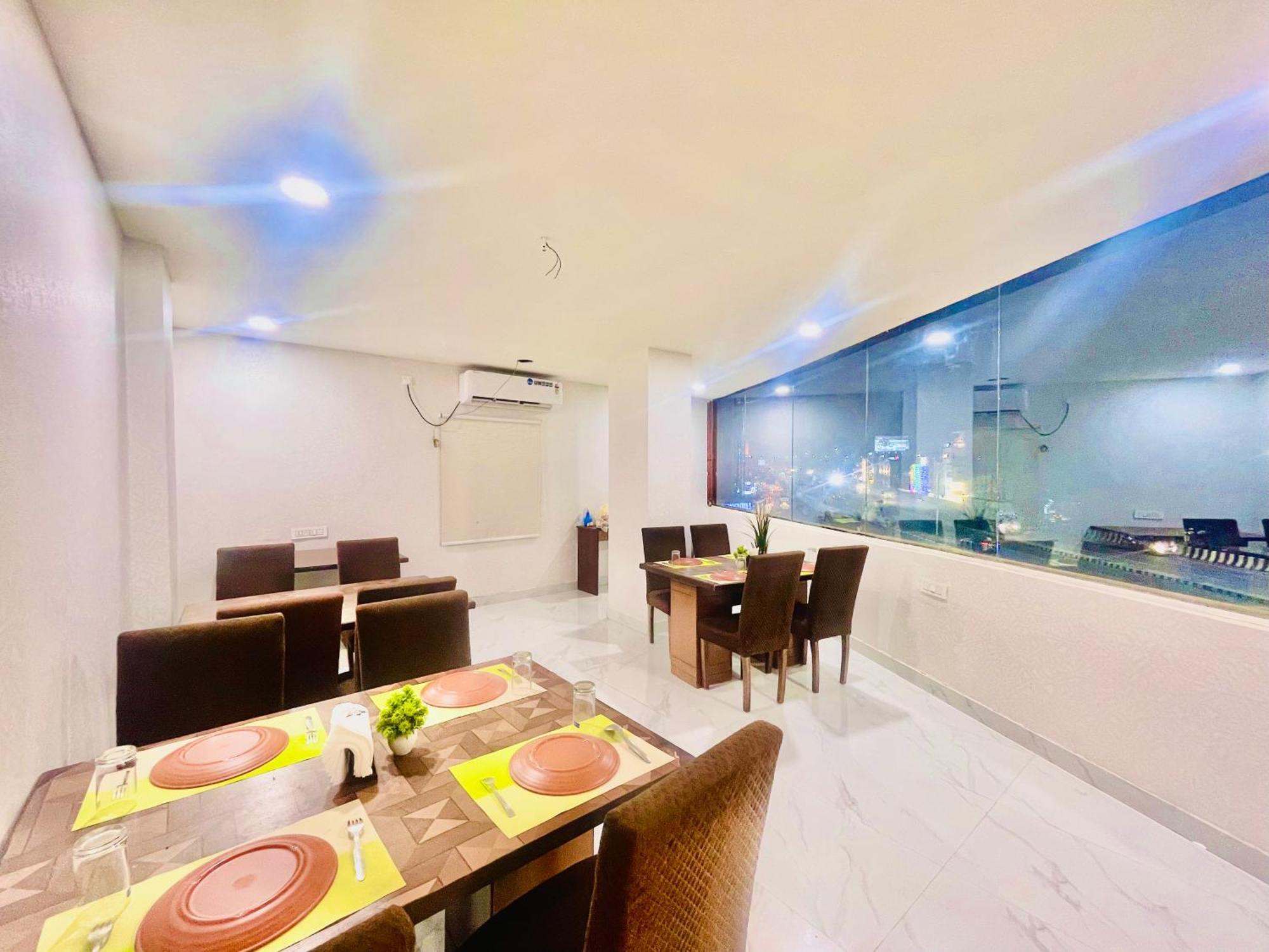 Hotel Eagle Grand Hyderabad Airport Zone เชมชาบัด ภายนอก รูปภาพ