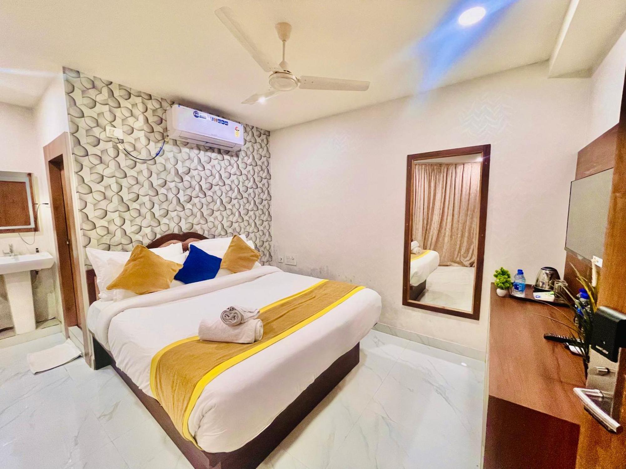 Hotel Eagle Grand Hyderabad Airport Zone เชมชาบัด ภายนอก รูปภาพ